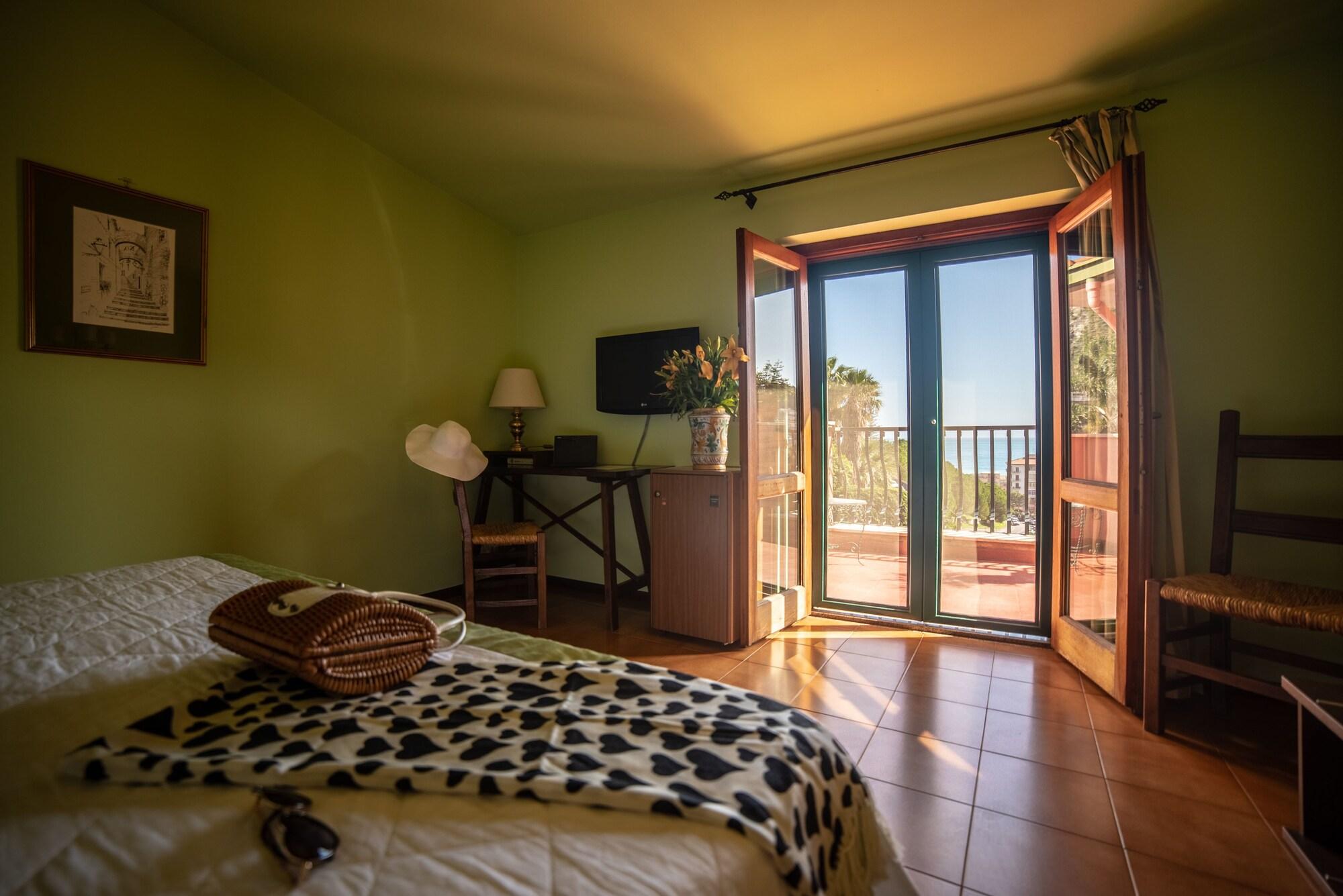 Hotel Villa Sirina Таормина Экстерьер фото