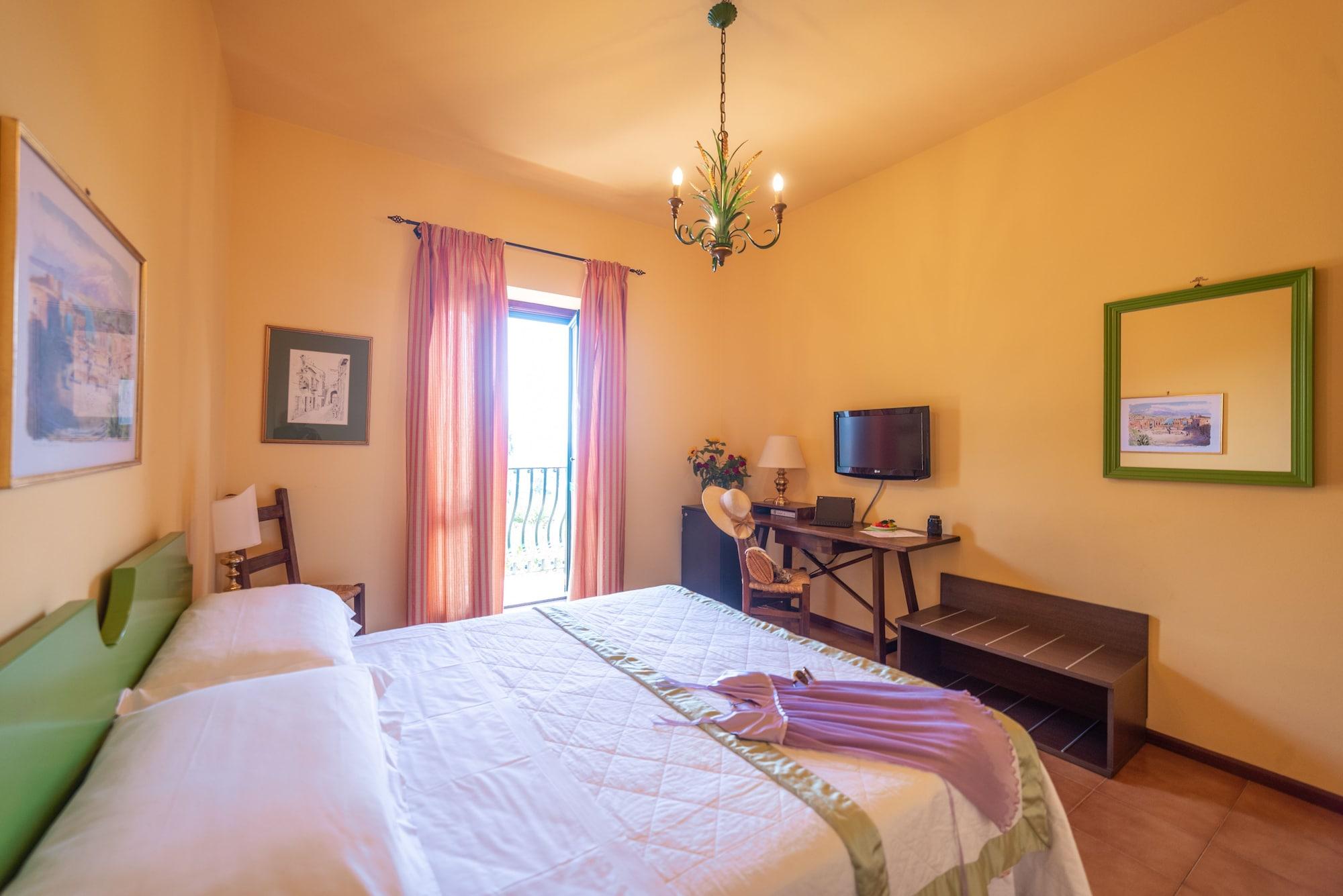 Hotel Villa Sirina Таормина Экстерьер фото