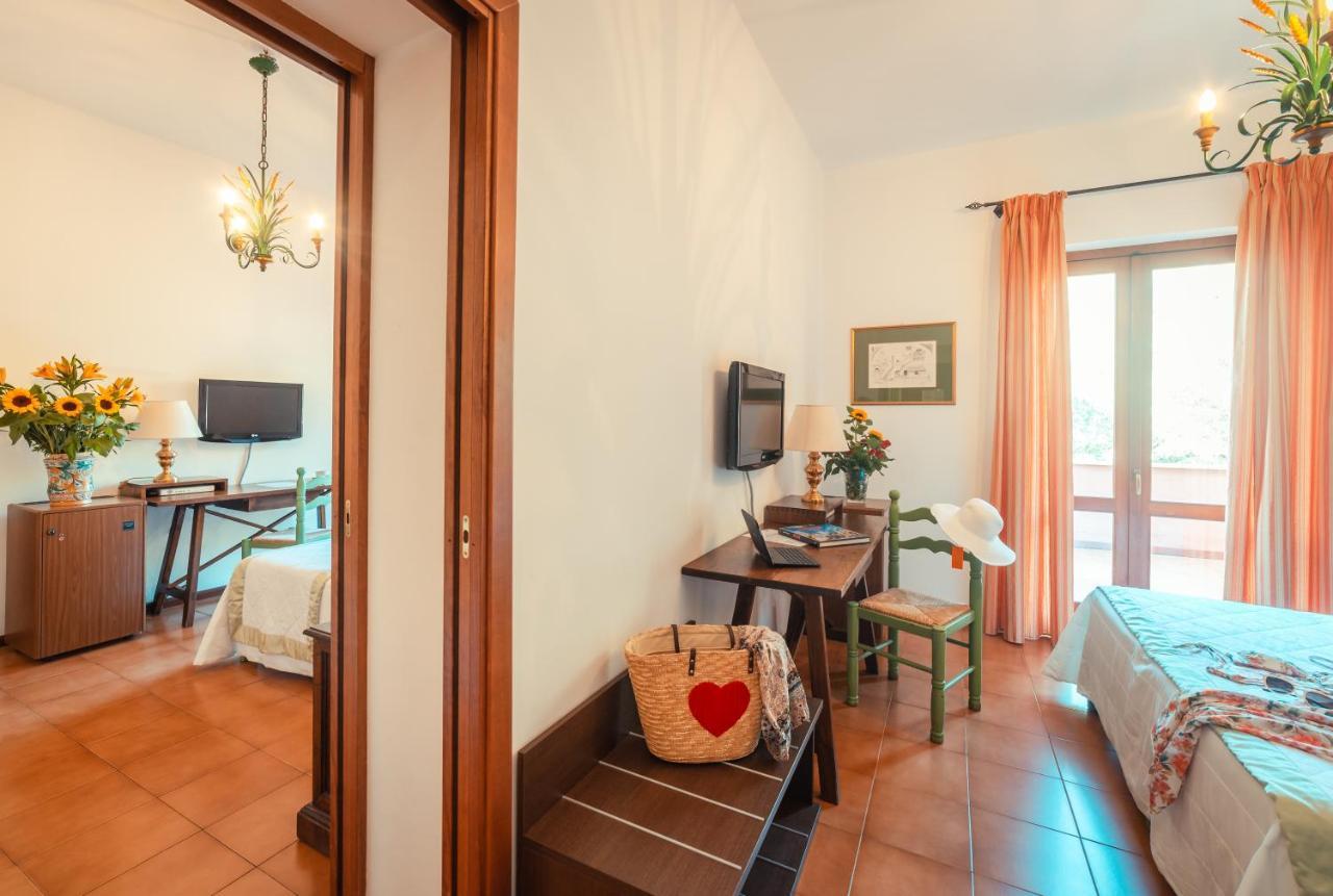 Hotel Villa Sirina Таормина Экстерьер фото