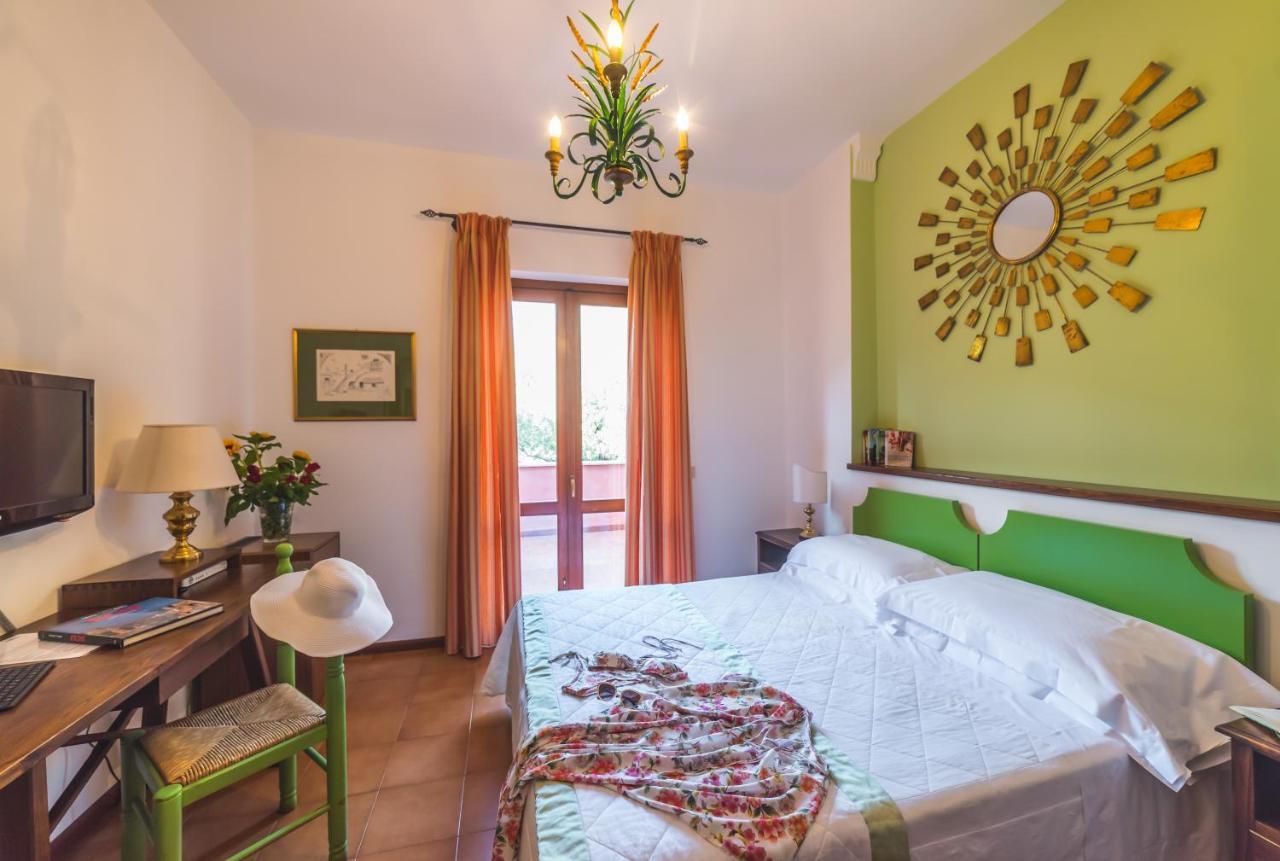 Hotel Villa Sirina Таормина Экстерьер фото